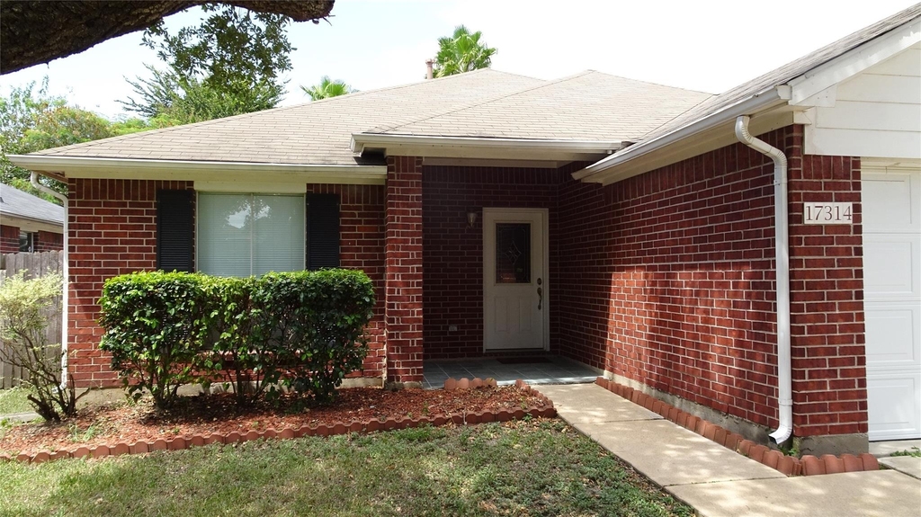 17314 Glenmorris Drive - Photo 0