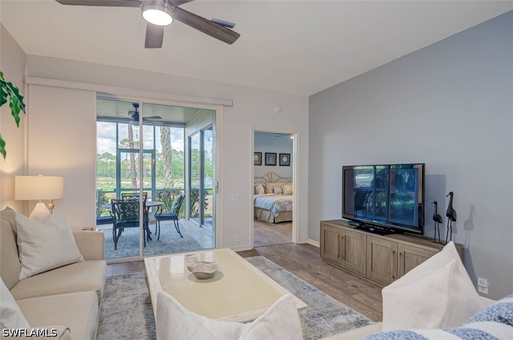 8223 Parkstone Place - Photo 7