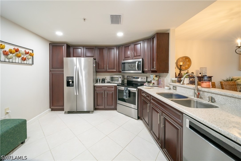 3029 Driftwood Way - Photo 4