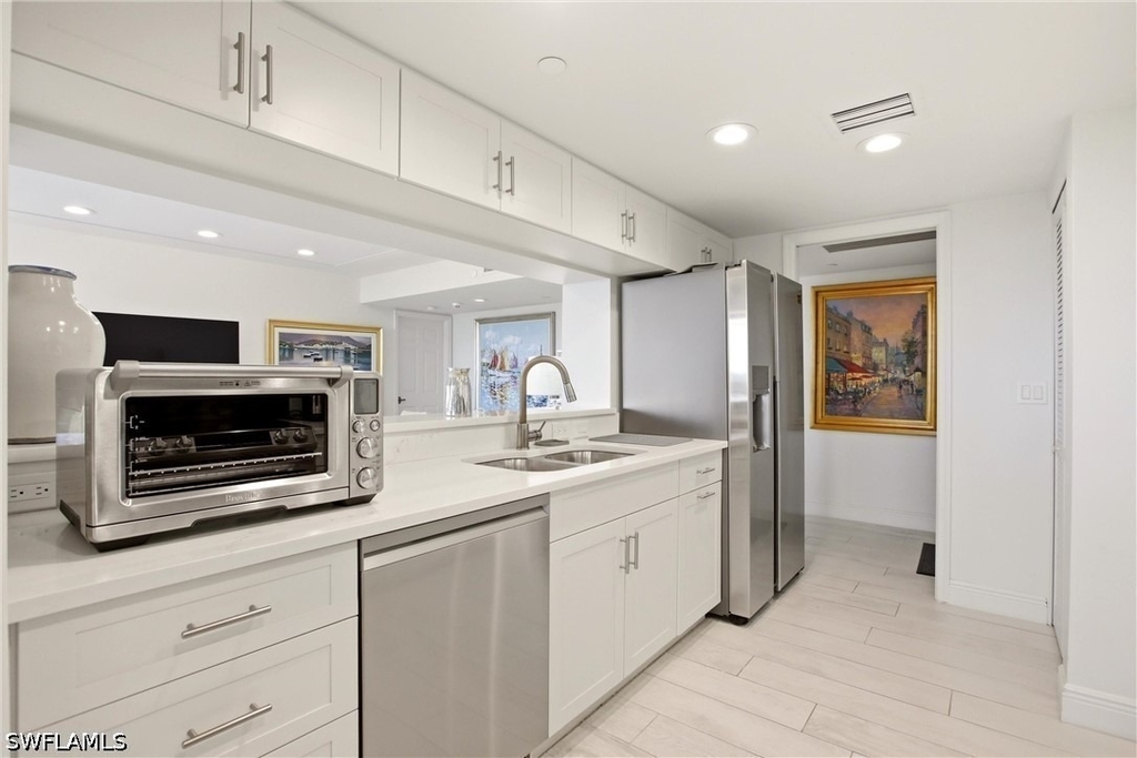 5550 Heron Point Drive - Photo 8