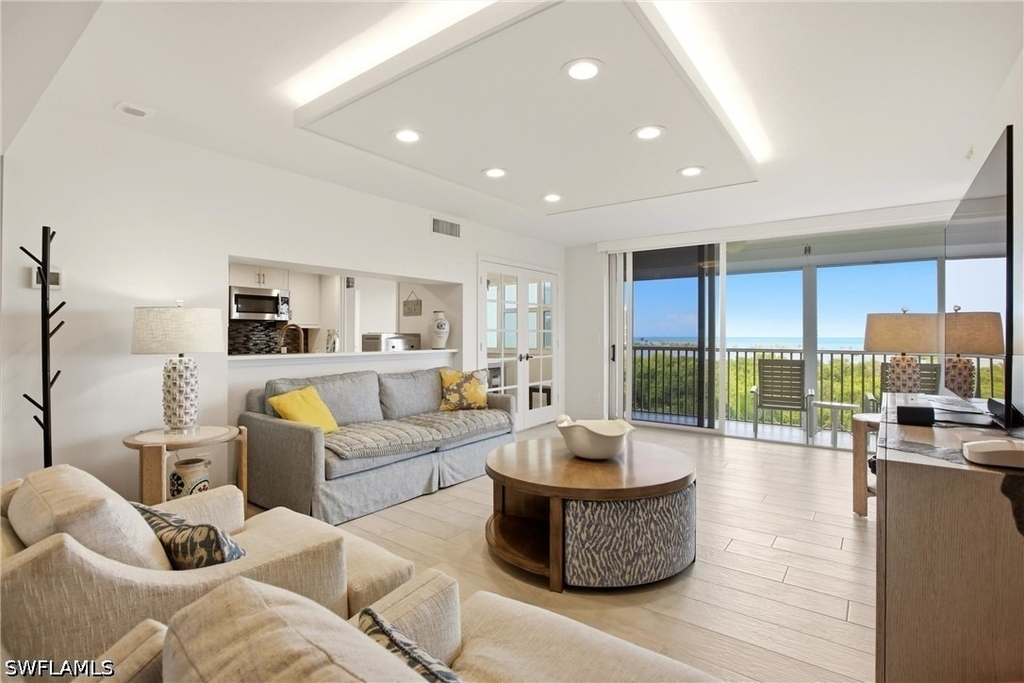5550 Heron Point Drive - Photo 3