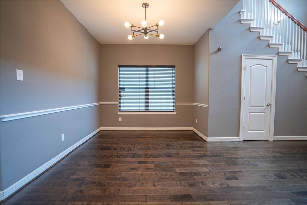 2426 Chuckberry Street - Photo 7