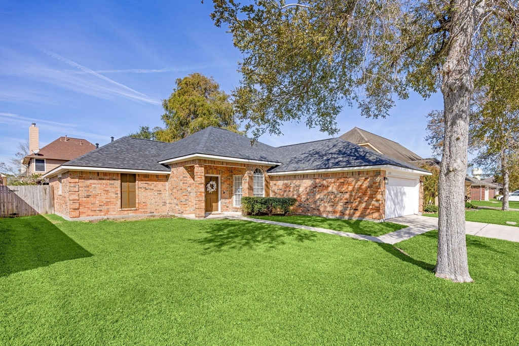 4754 Widerop Lane - Photo 0