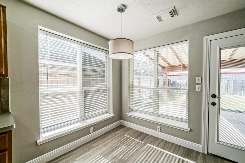4822 Mosaic Canyon Court - Photo 11