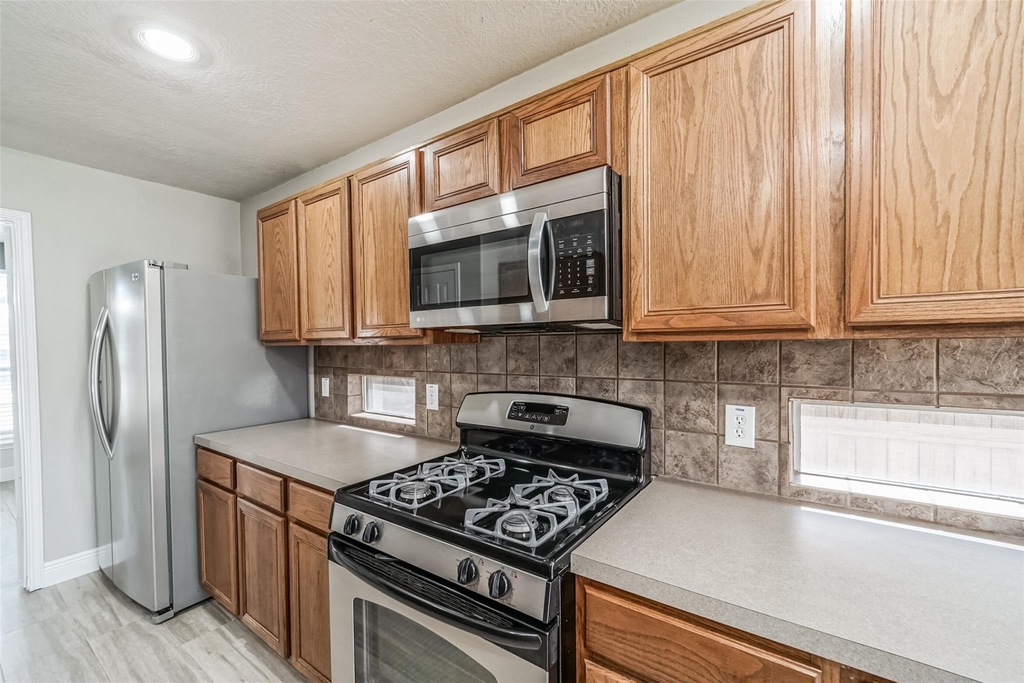 4822 Mosaic Canyon Court - Photo 7