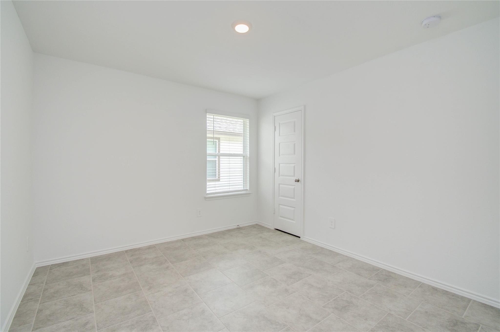 1022 Cattle Chute Ct - Photo 8