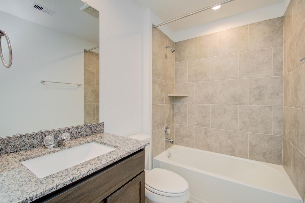 1022 Cattle Chute Ct - Photo 5