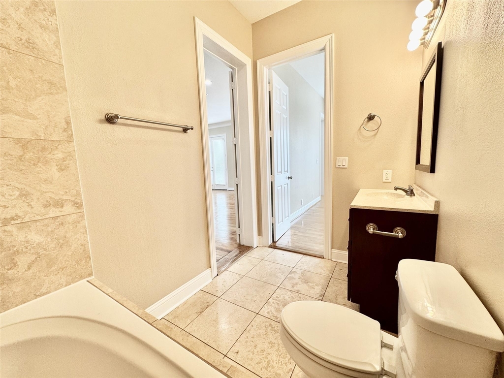 314 W Bell Street - Photo 20