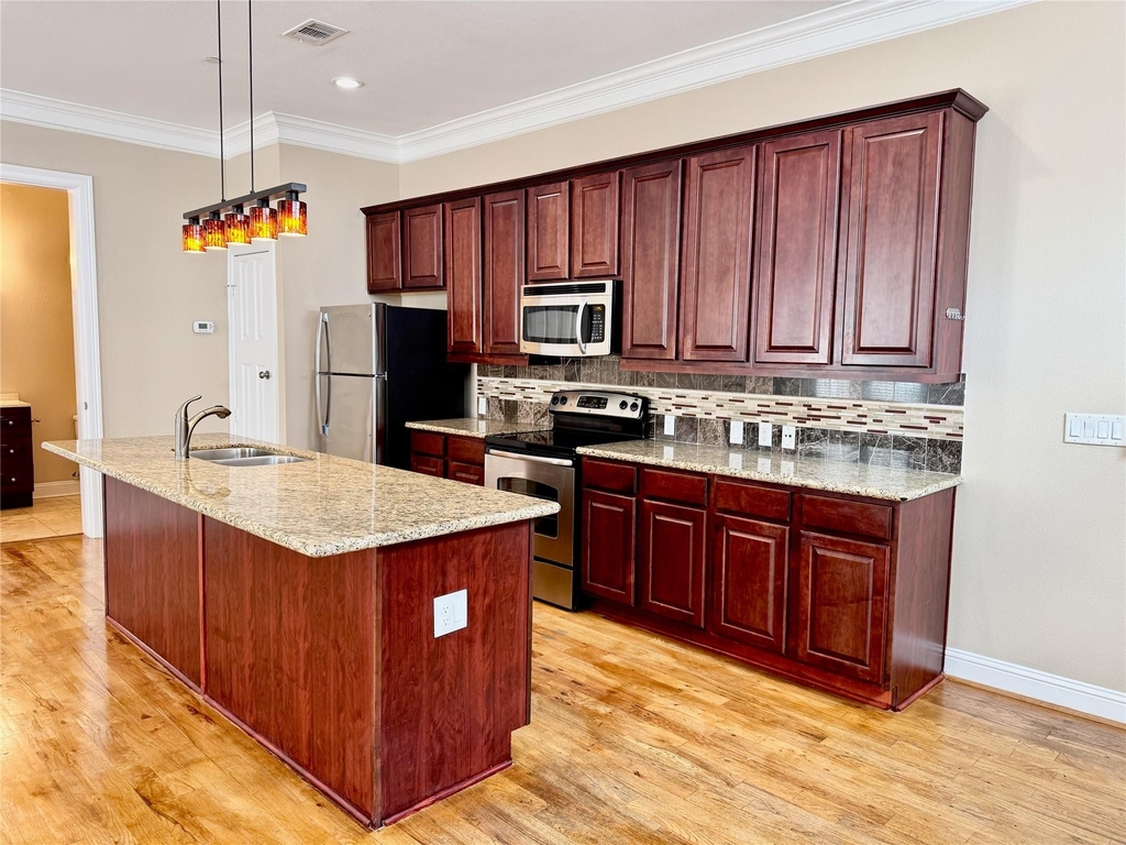 314 W Bell Street - Photo 16