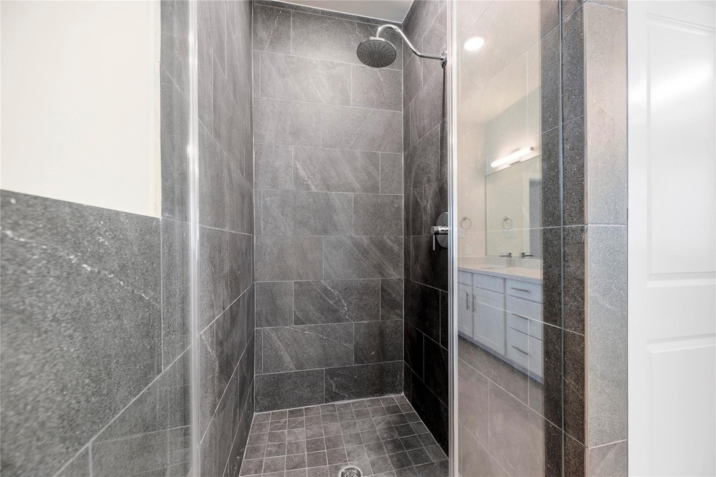 3075 Hicks Street - Photo 23