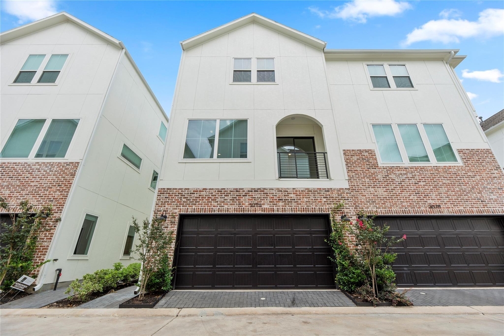 3075 Hicks Street - Photo 1
