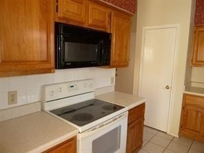 1103 Dulles Avenue - Photo 7
