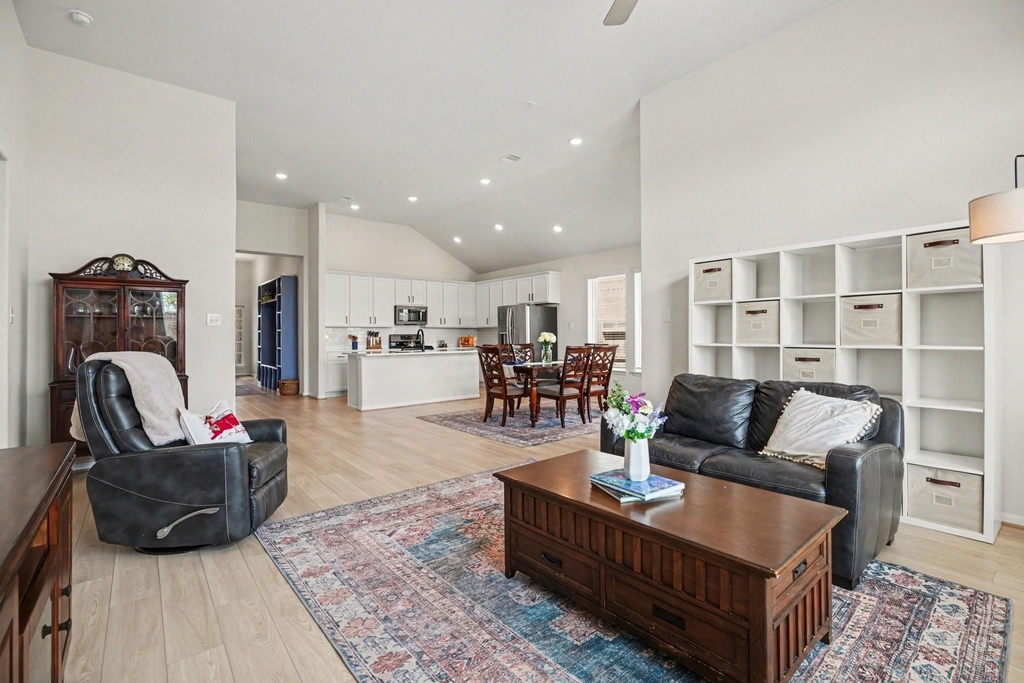 2214 Lierna Drive - Photo 11