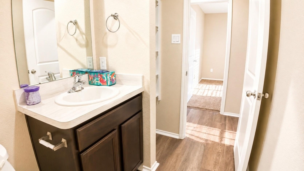 21422 Chester Cliff Lane - Photo 9