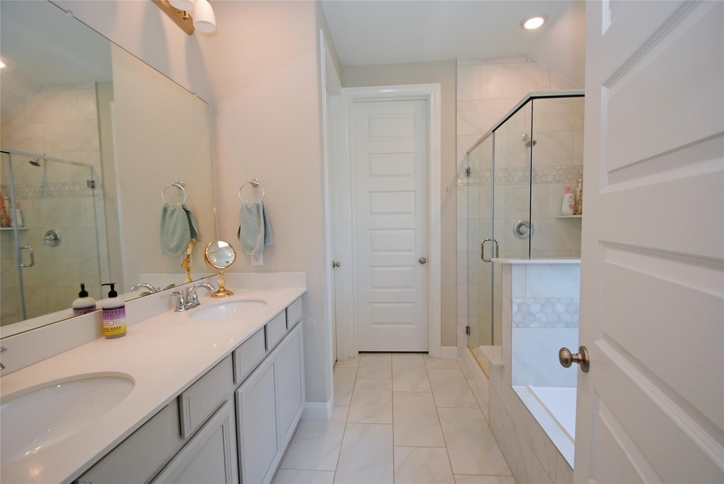 24818 Harvest Elm Court - Photo 32