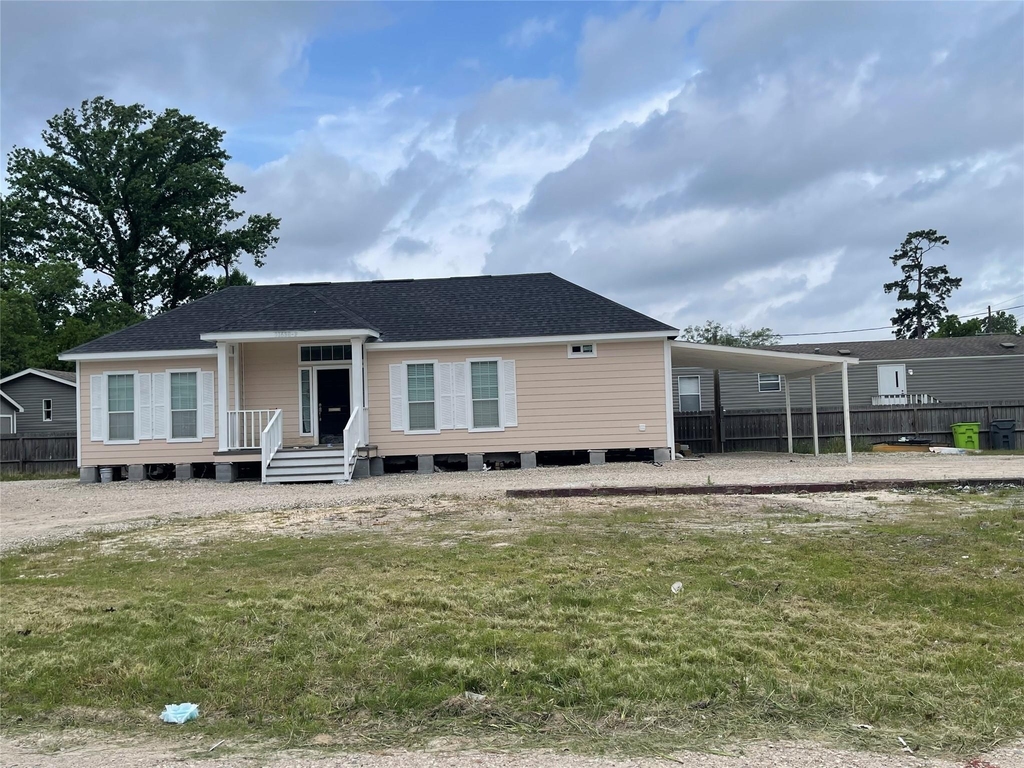 21878 Russell Drive - Photo 2
