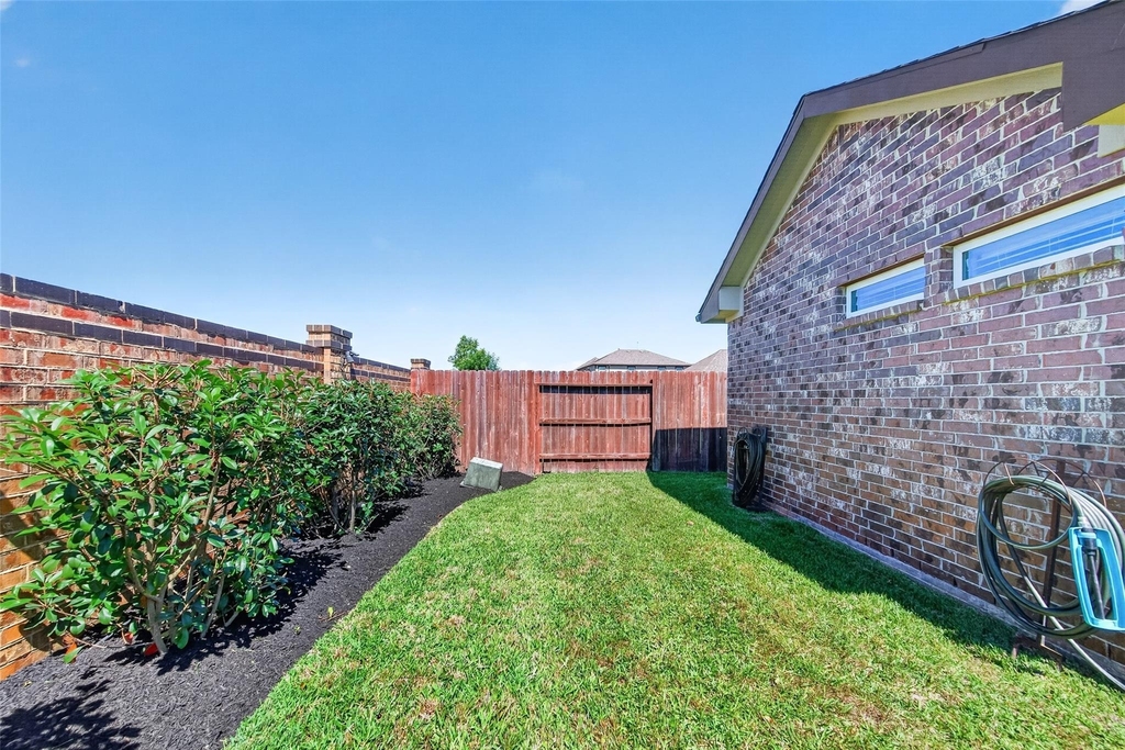 12322 Sabine Point Drive - Photo 45