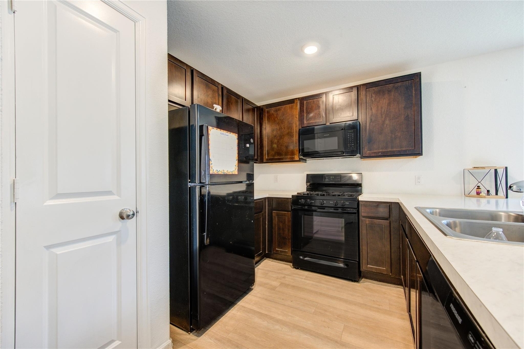 26923 Winward Creek Trail - Photo 33