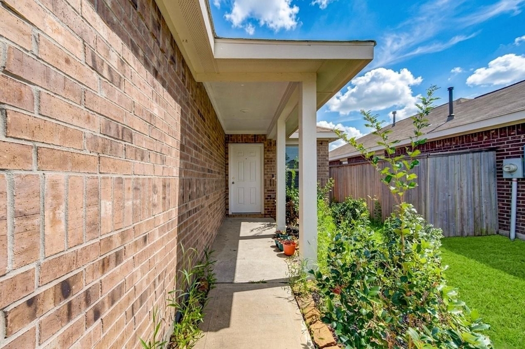 26923 Winward Creek Trail - Photo 15