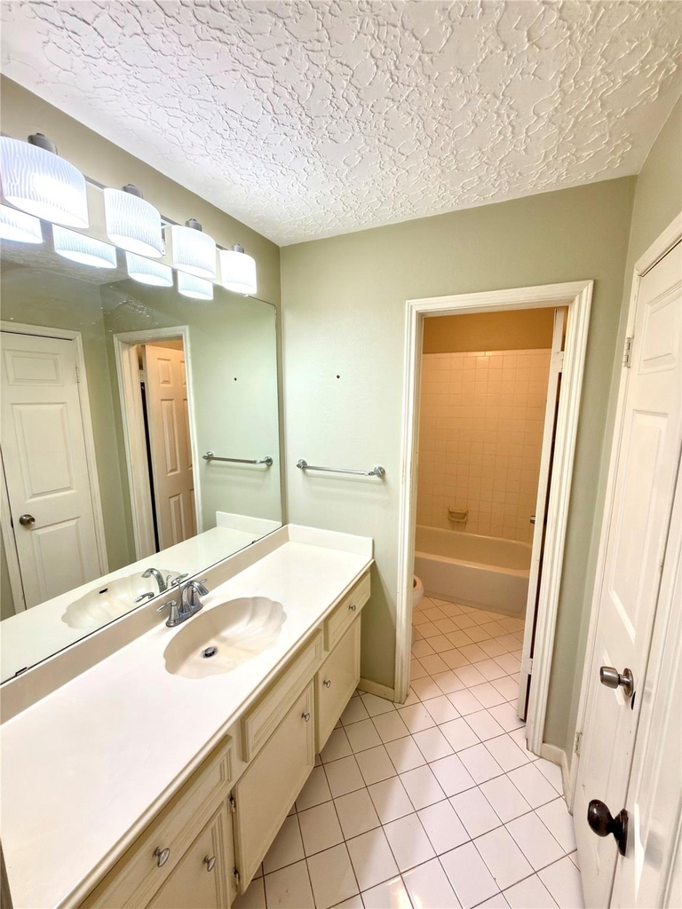 14834 Charlmont Drive - Photo 11