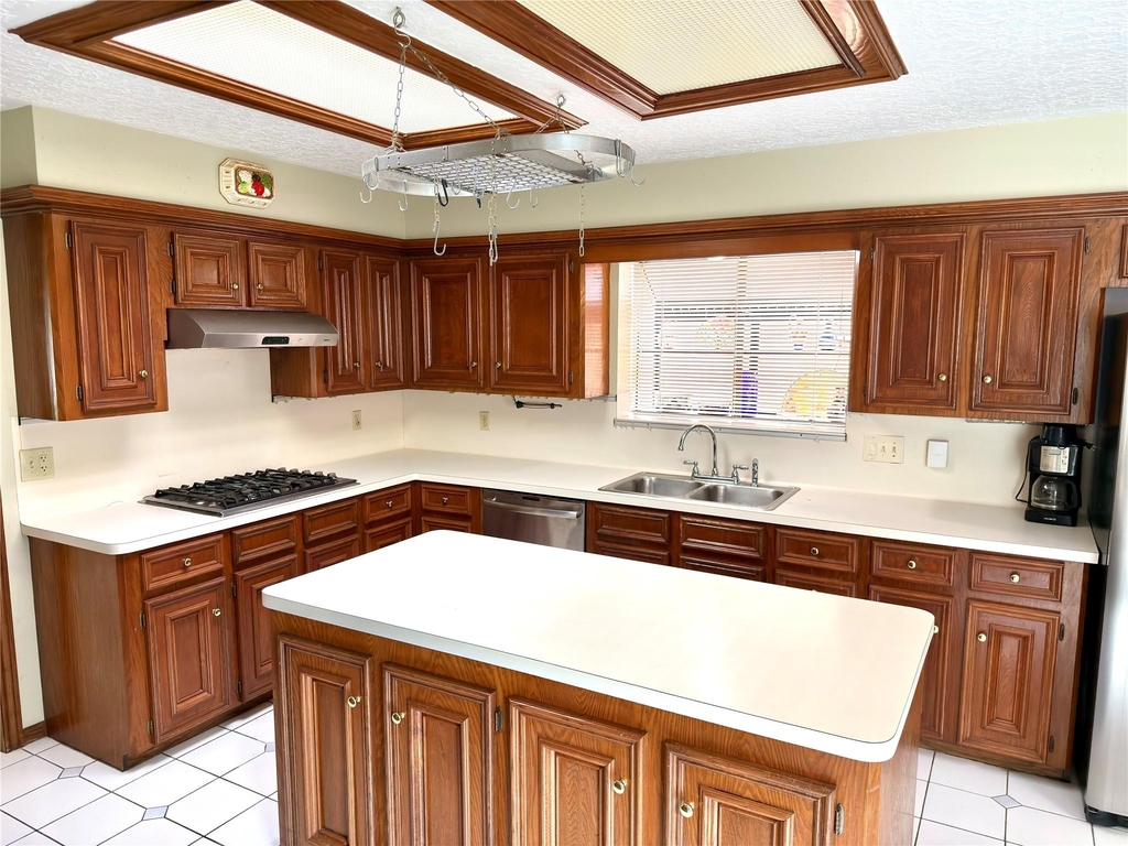 14834 Charlmont Drive - Photo 8