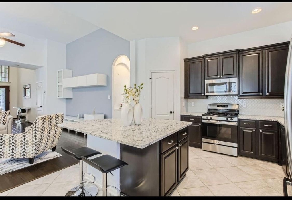19251 N Cottonwood Green Lane - Photo 10