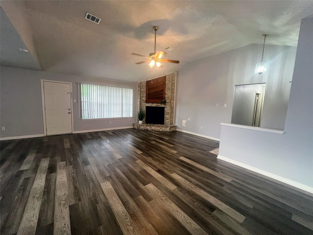 1202 Manorglen Drive - Photo 14