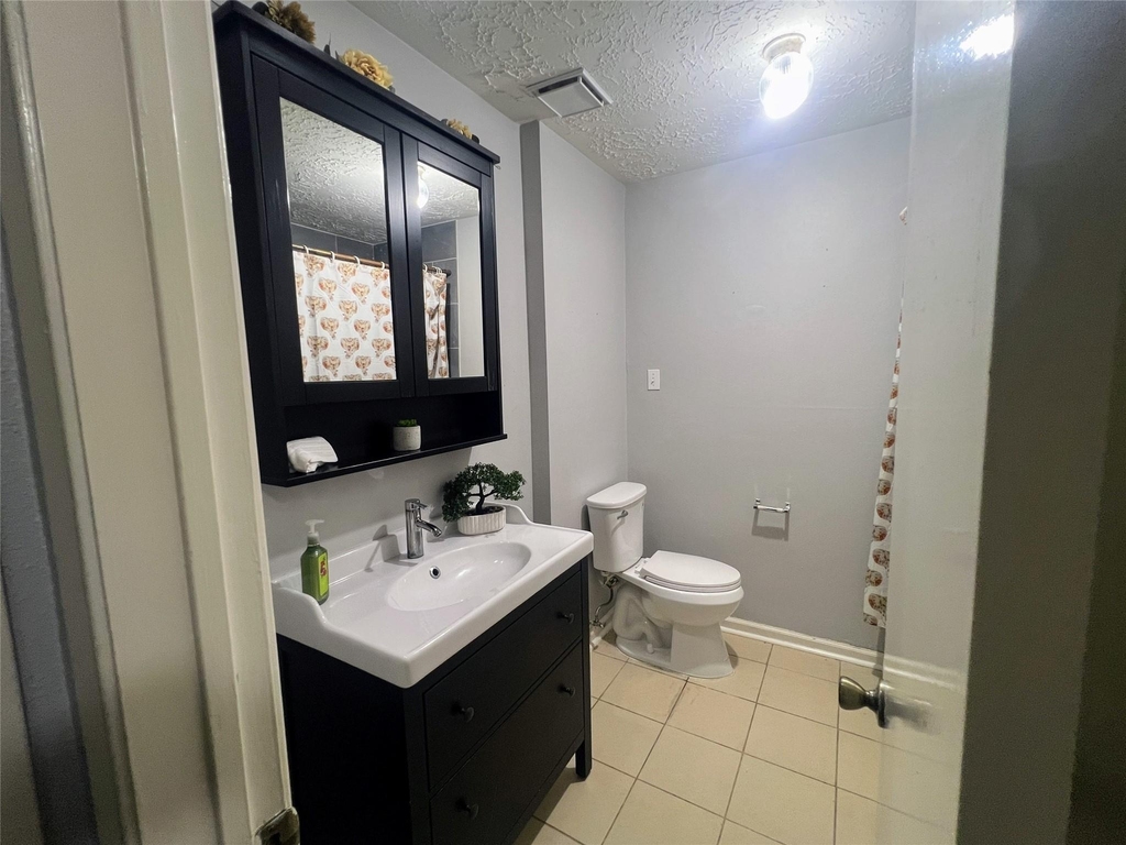 1202 Manorglen Drive - Photo 8
