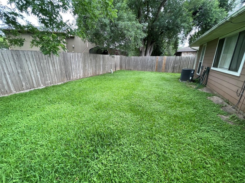 1202 Manorglen Drive - Photo 10