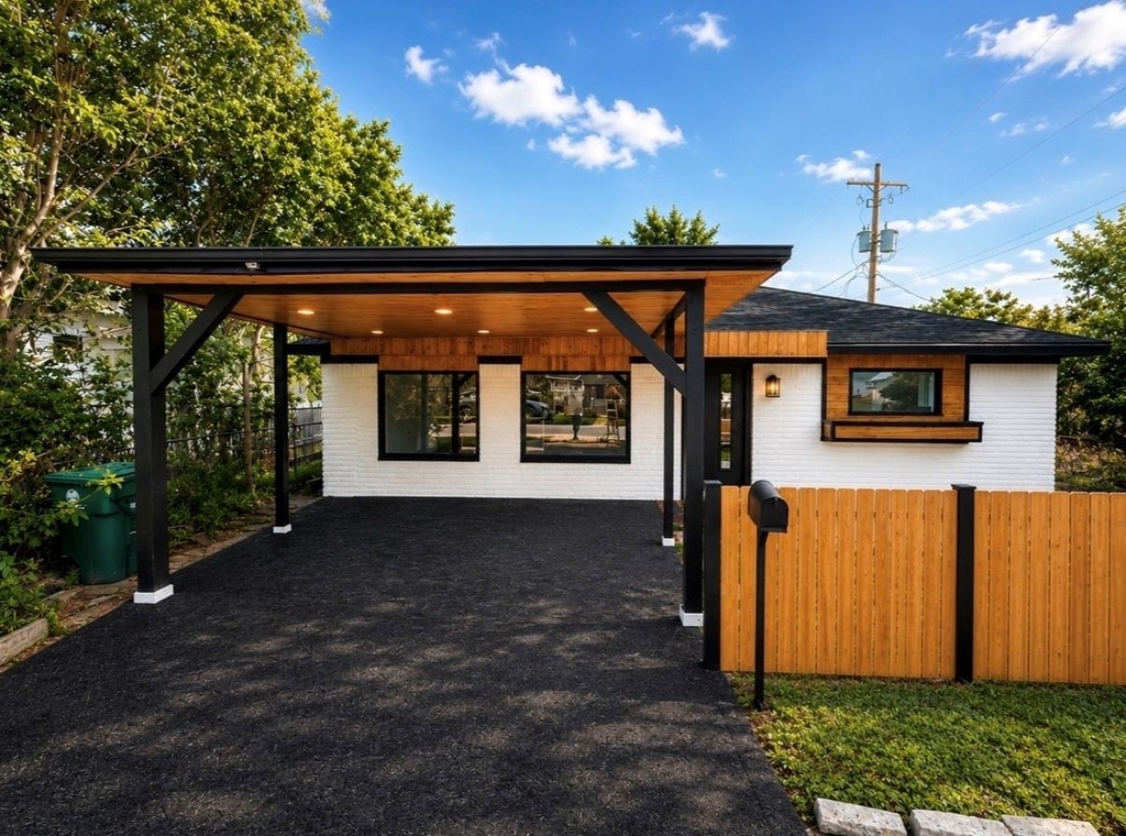 3702 Cochran Street - Photo 0