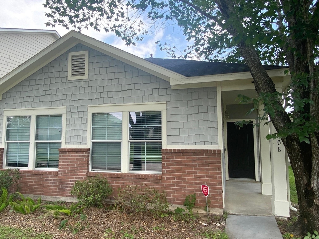 11908 Princess Garden Way - Photo 0