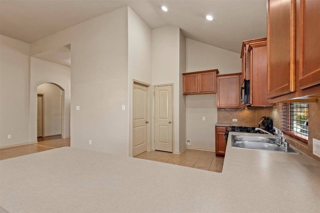 8734 Auburn Mane Drive - Photo 8