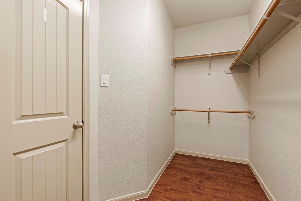 8734 Auburn Mane Drive - Photo 16