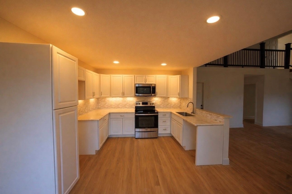 11314 Sageland Drive - Photo 4