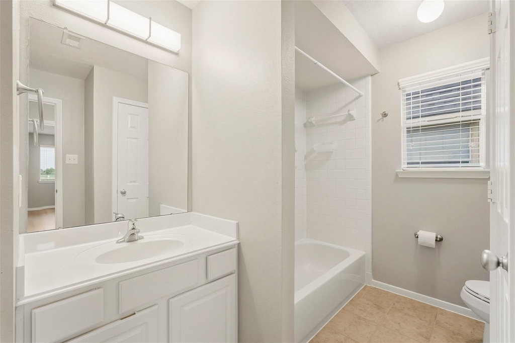 22418 Bridgestone Ridge Drive - Photo 20