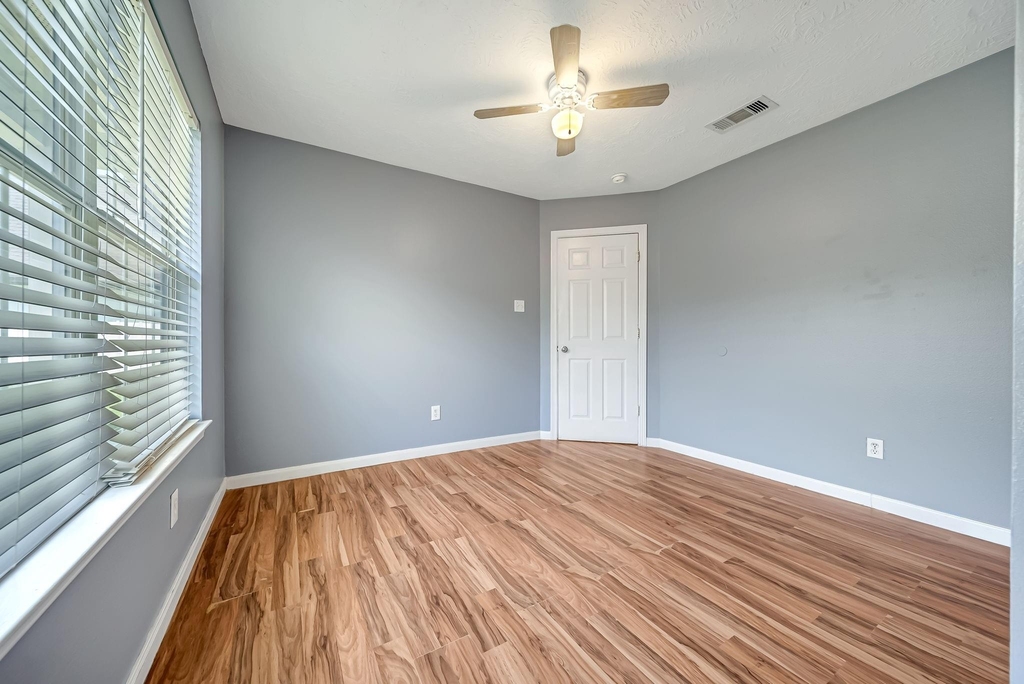 16393 Ryan Guinn Way - Photo 18