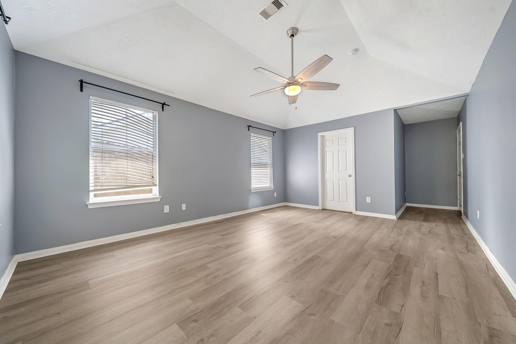 16393 Ryan Guinn Way - Photo 20