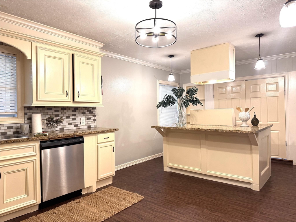 1813 Hatwell Street - Photo 8