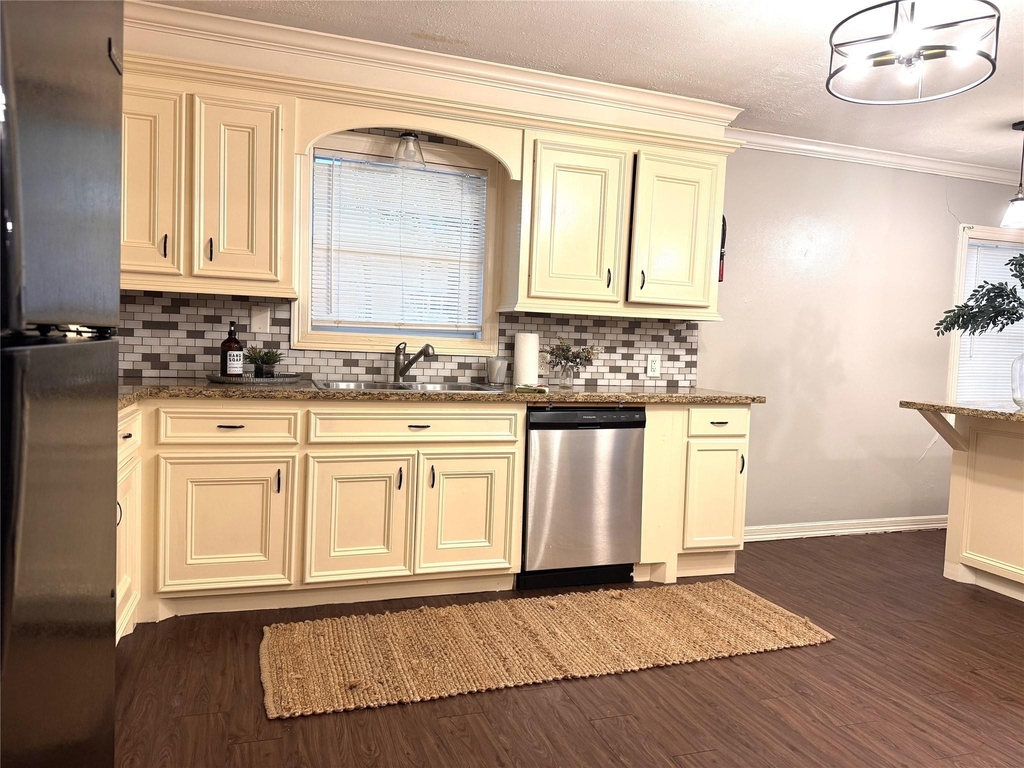 1813 Hatwell Street - Photo 7