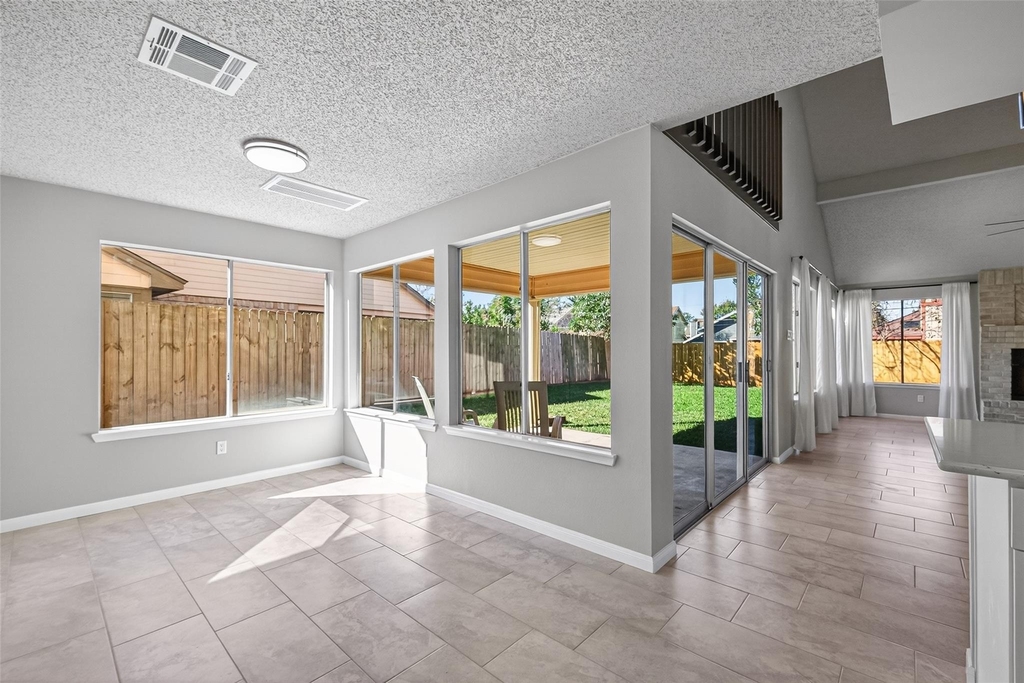 11406 Caesar Drive - Photo 14
