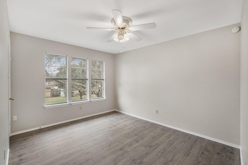 10814 Sugar Hill Drive - Photo 10