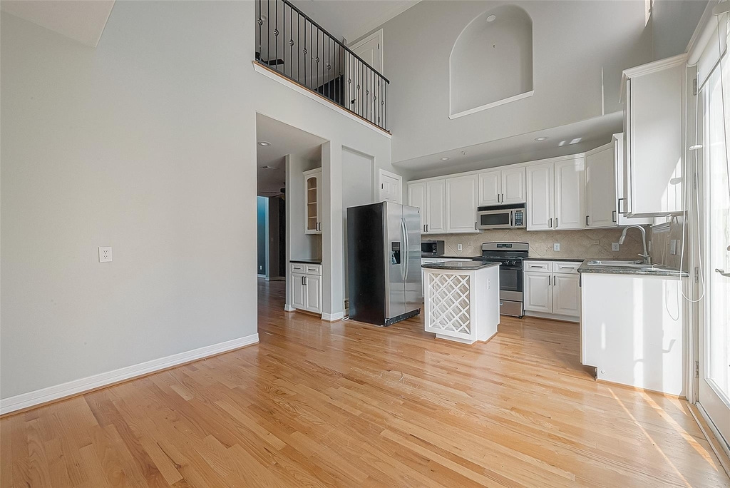 2721 Austin Street - Photo 19