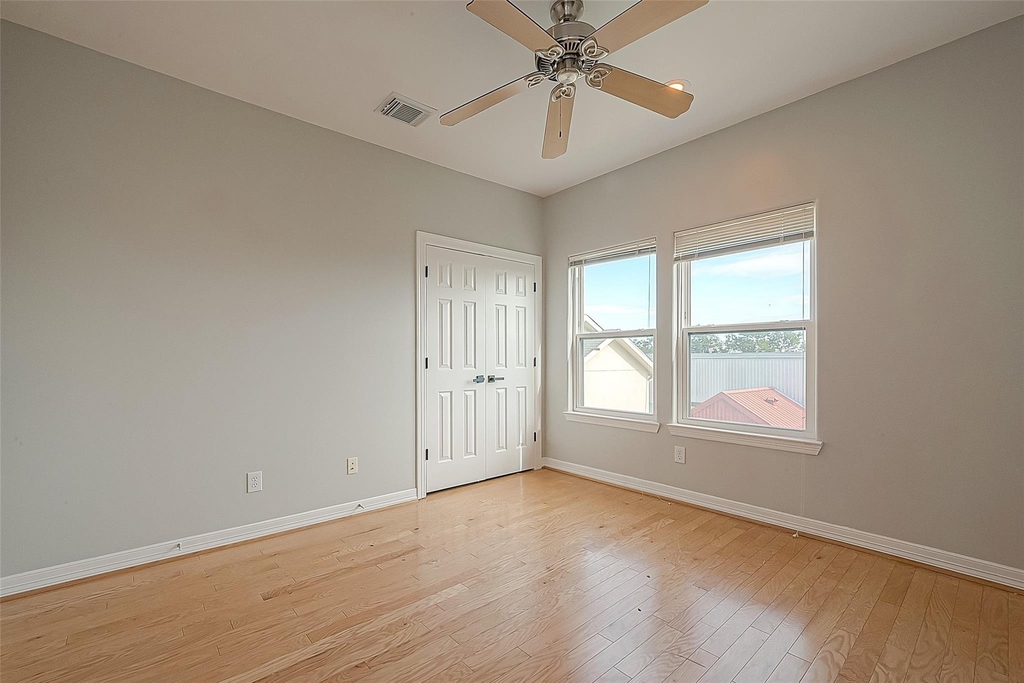 2721 Austin Street - Photo 37