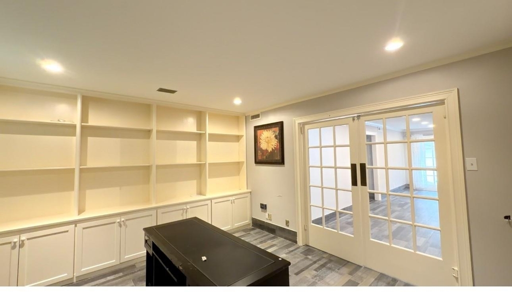 3310 N Braeswood Boulevard - Photo 10