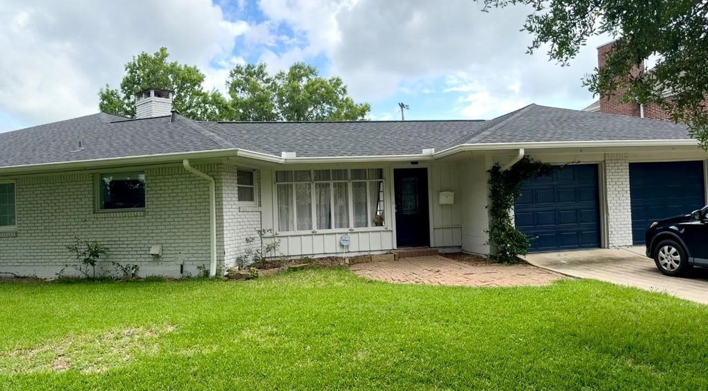 3310 N Braeswood Boulevard - Photo 0