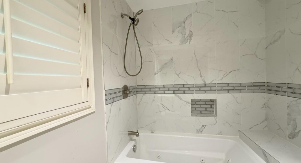 3310 N Braeswood Boulevard - Photo 8