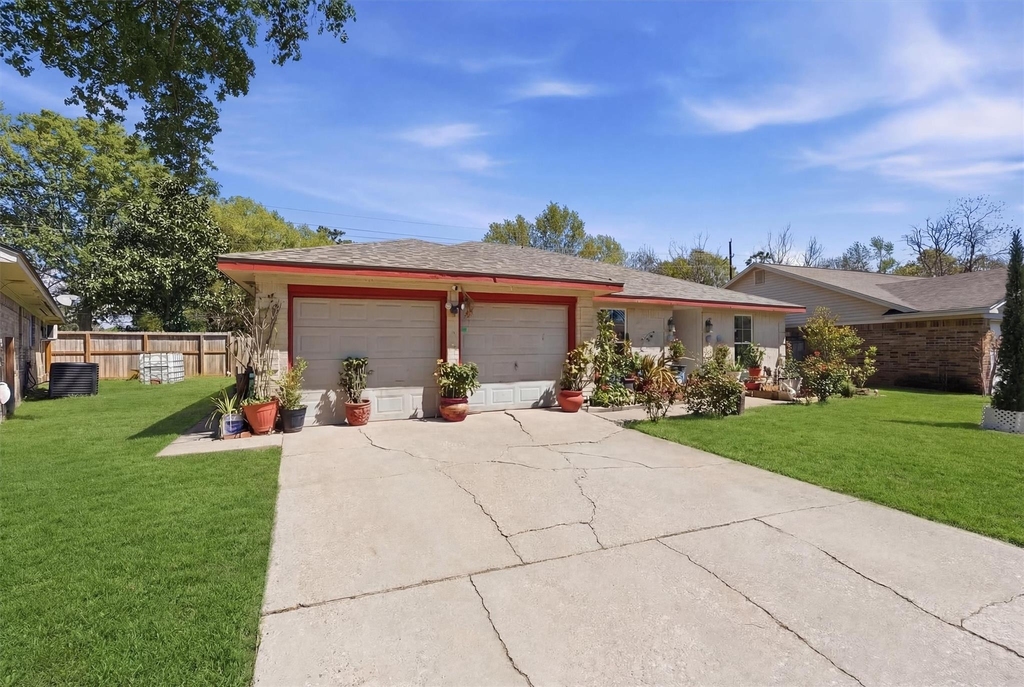 6203 Sunnygate Drive - Photo 1