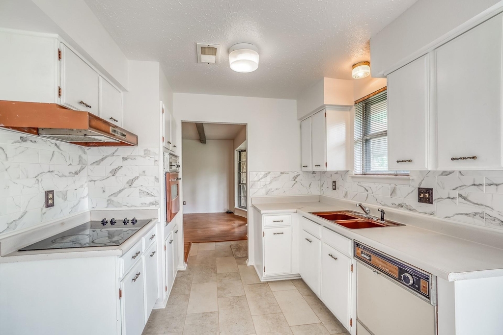 500 Stoneledge Drive - Photo 7