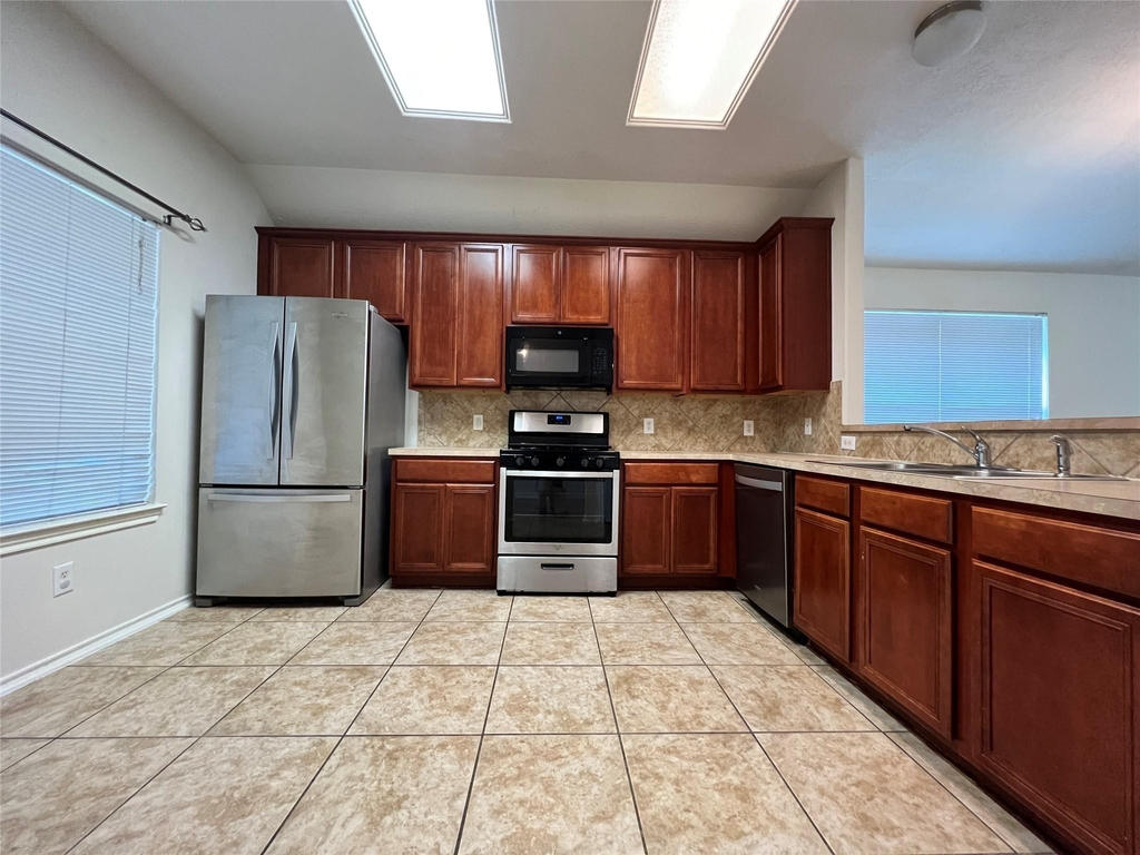 21810 Dimmett Way - Photo 3