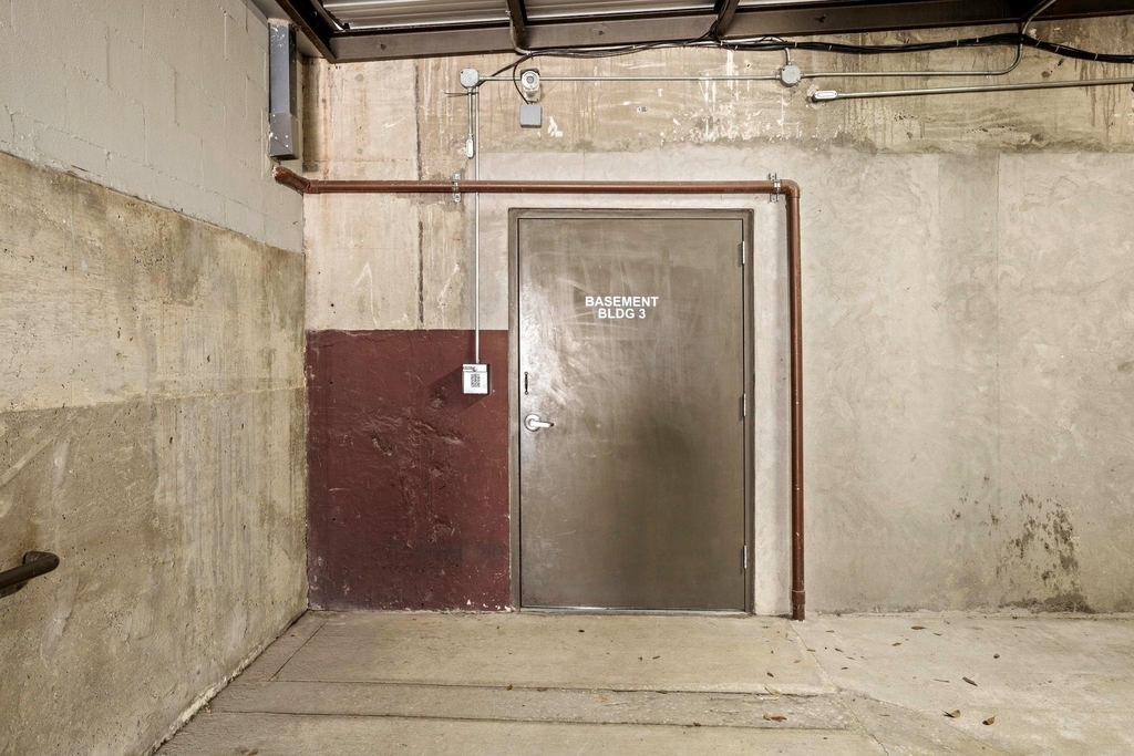 831 S Flores Street - Photo 21